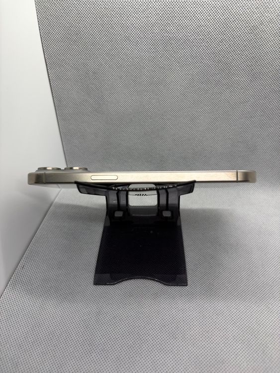 ��SIM�ե꡼ iPhone15ProMax 512GB �ʥ���������˥��� �Хåƥ꡼89%