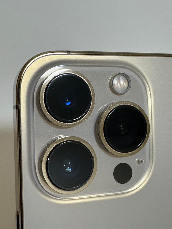 ���Хåƥ꡼100% SIM�ե꡼ iPhone13Pro 128GB �������