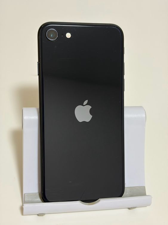 ���Хåƥ꡼83% SIM�ե꡼ iPhoneSE ��3���� 64GB �ߥåɥʥ���