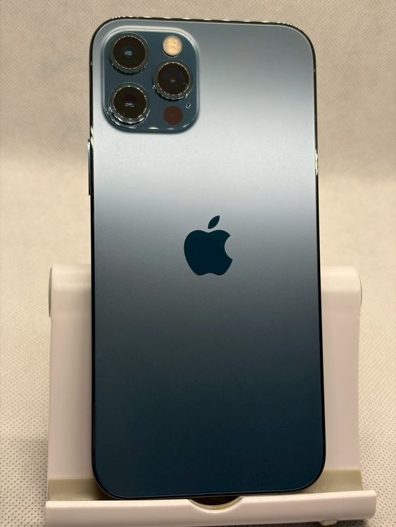 ���Хåƥ꡼82% ���� SIM�ե꡼ iPhone12Pro 256GB �֥롼