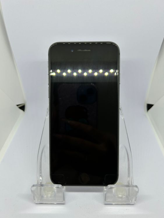 ��SIM�ե꡼ iPhone8  64GB ���ڡ������쥤 �Хåƥ꡼85%
