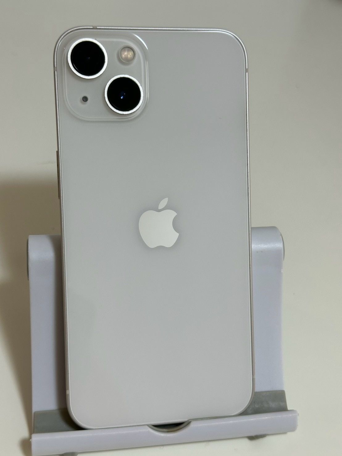 ムスビー｜○バッテリー82% SIMフリー iPhone13 128GB スターライト