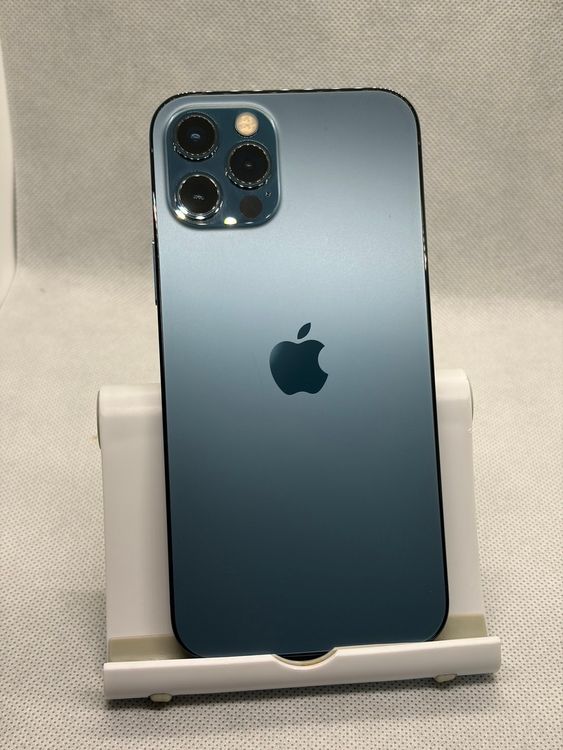 ���Хåƥ꡼100% SIM�ե꡼ iPhone12Pro 256GB �֥롼