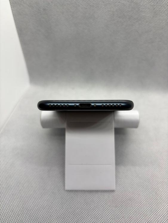 ���Хåƥ꡼97% ���� SIM�ե꡼ iPhoneSE ��3���� 128GB �ߥåɥʥ���