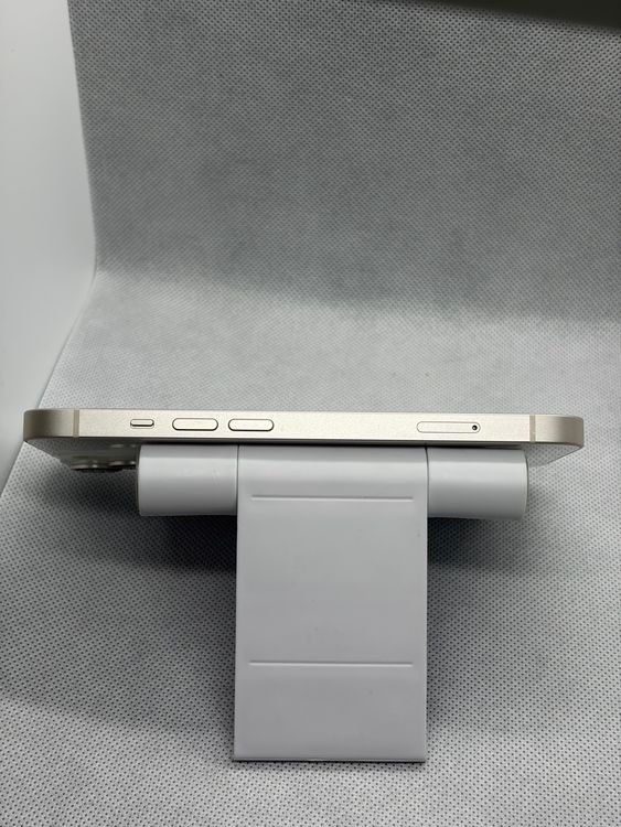 ���Хåƥ꡼87% Ķ���� SIM�ե꡼ iPhone14 128GB �������饤��