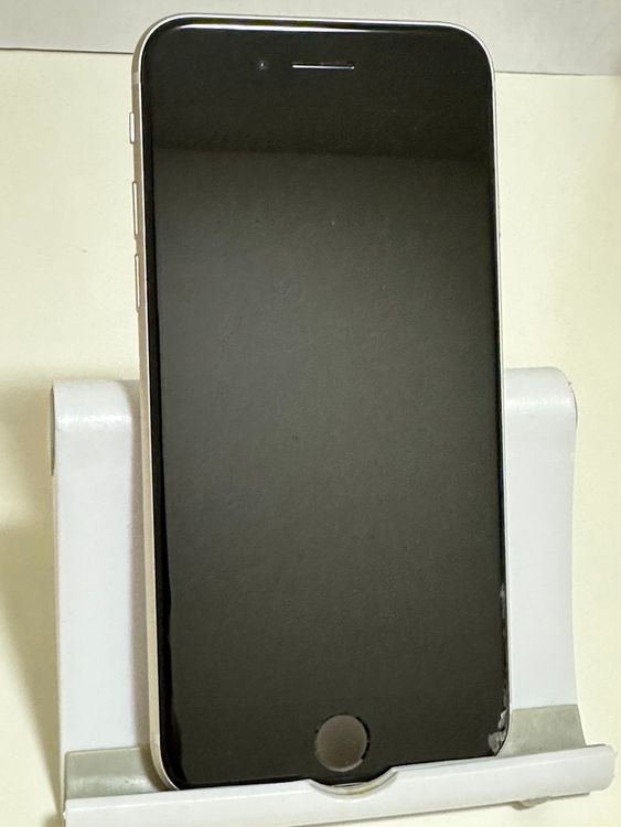 ��SIM�ե꡼ iPhoneSE ��3���� 128GB �������饤��