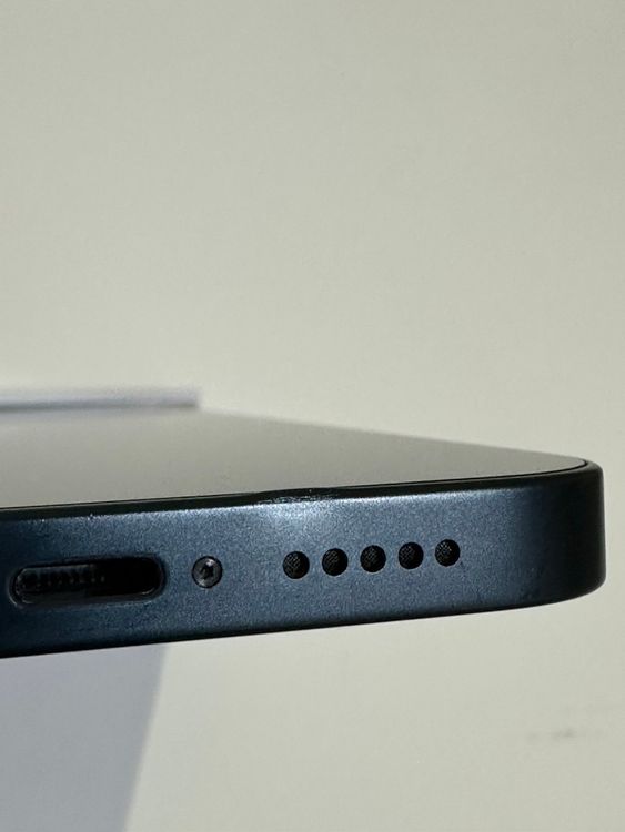 ������ SIM�ե꡼ iPhone14 128GB �ߥåɥʥ���
