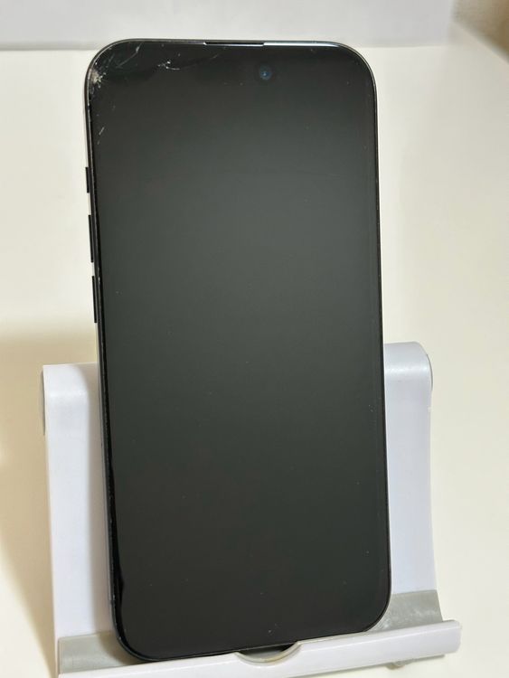 ���Хåƥ꡼84% SIM�ե꡼ iPhone15Pro 256GB �֥롼�����˥���