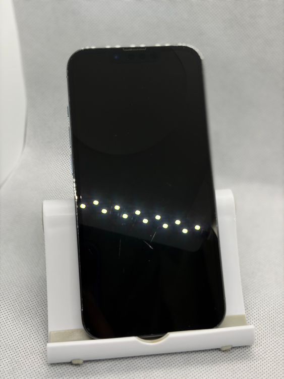 ���Хåƥ꡼89% SIM�ե꡼ iPhone13Pro 256GB ������֥롼