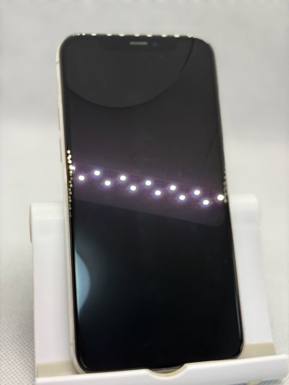 ��SIM�ե꡼ iPhone11Pro 64GB ����С� �Хåƥ꡼80%