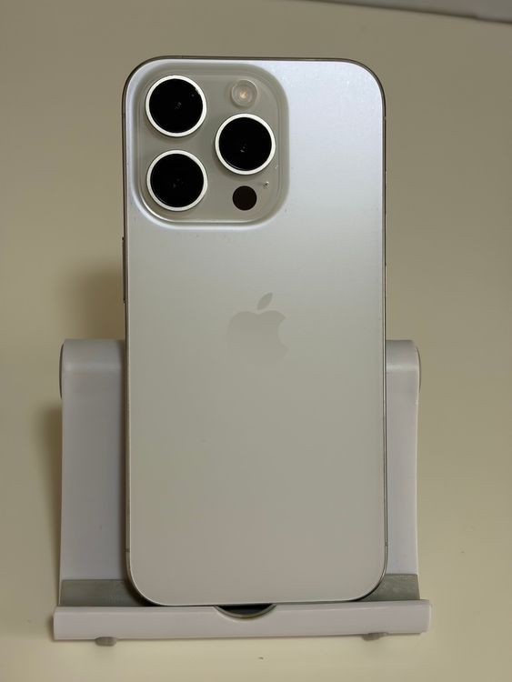 ���Хåƥ꡼85% SIM�ե꡼ iPhone15Pro 256GB �ۥ磻�ȥ����˥���