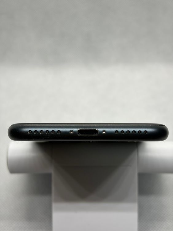 ���Хåƥ꡼85% ���� SIM�ե꡼ iPhoneSE ��3���� 64GB �ߥåɥʥ���