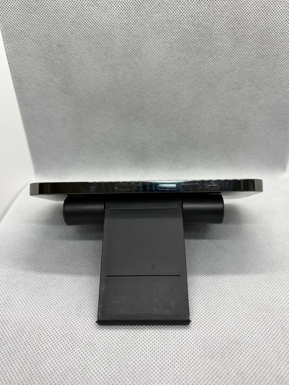 ���ϥԥͥ��ͥå� SIM�ե꡼ iPhone13Pro 256GB ����ե����� �Хåƥ꡼84%