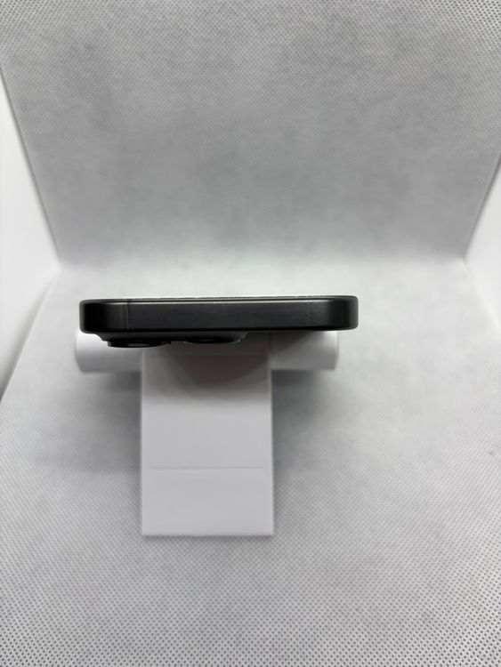 ���Хåƥ꡼89% SIM�ե꡼ iPhone15Pro 128GB �֥�å������˥���