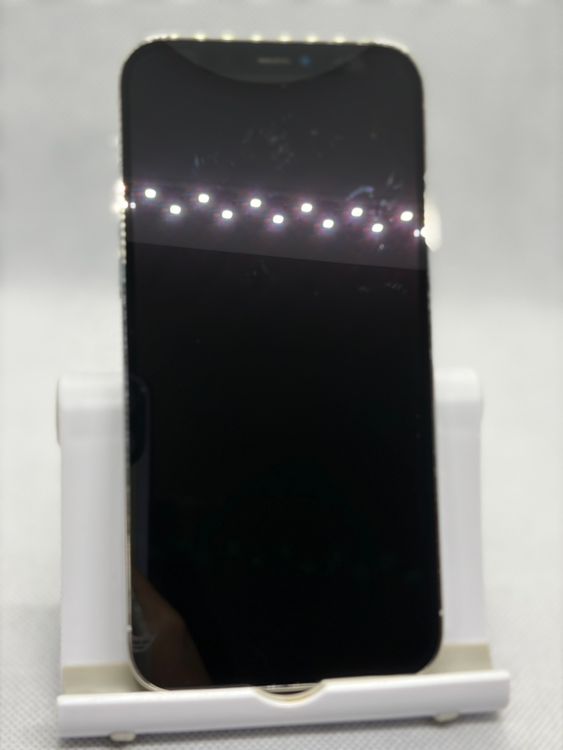 ���Хåƥ꡼85% SIM�ե꡼ iPhone12Pro 512GB ����С�