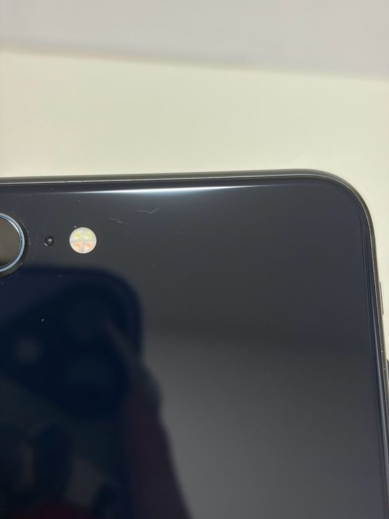 ���Хåƥ꡼86% Ķ���� SIM�ե꡼ iPhoneSE ��3���� 64GB �ߥåɥʥ���