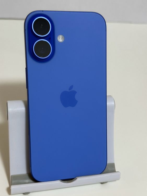 ���Хåƥ꡼83% SIM�ե꡼ iPhone16 256GB ����ȥ�ޥ��