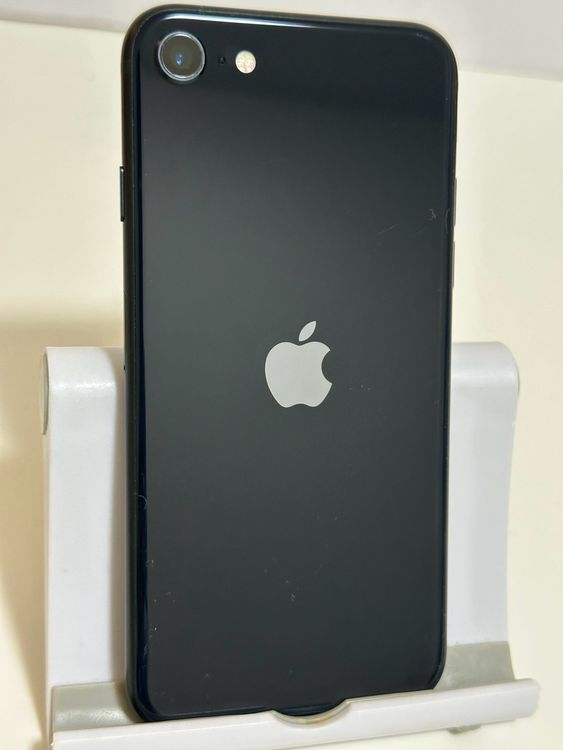 ���Хåƥ꡼100% SIM�ե꡼ iPhoneSE ��3���� 64GB �ߥåɥʥ���