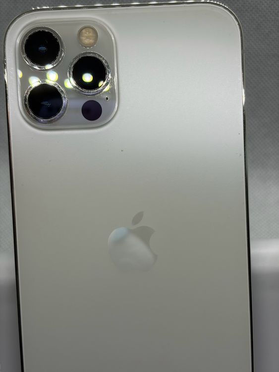 ���Хåƥ꡼85% SIM�ե꡼ iPhone12Pro 128GB ����С�