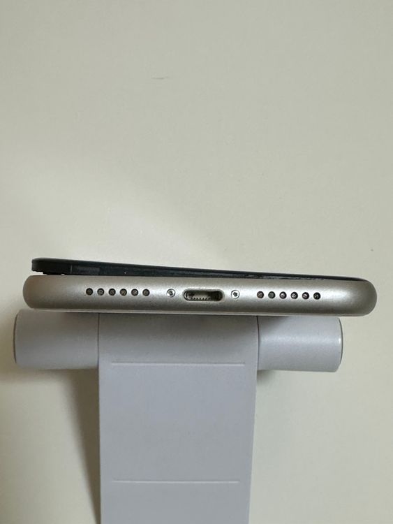 ��SIM�ե꡼ iPhone11 256GB �ۥ磻��