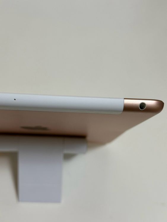 ���Хåƥ꡼89% iPad ��7���� 32GB �������