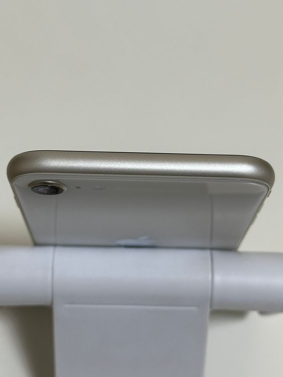 ��Ķ���� SIM�ե꡼ iPhoneSE ��3���� 128GB �������饤��