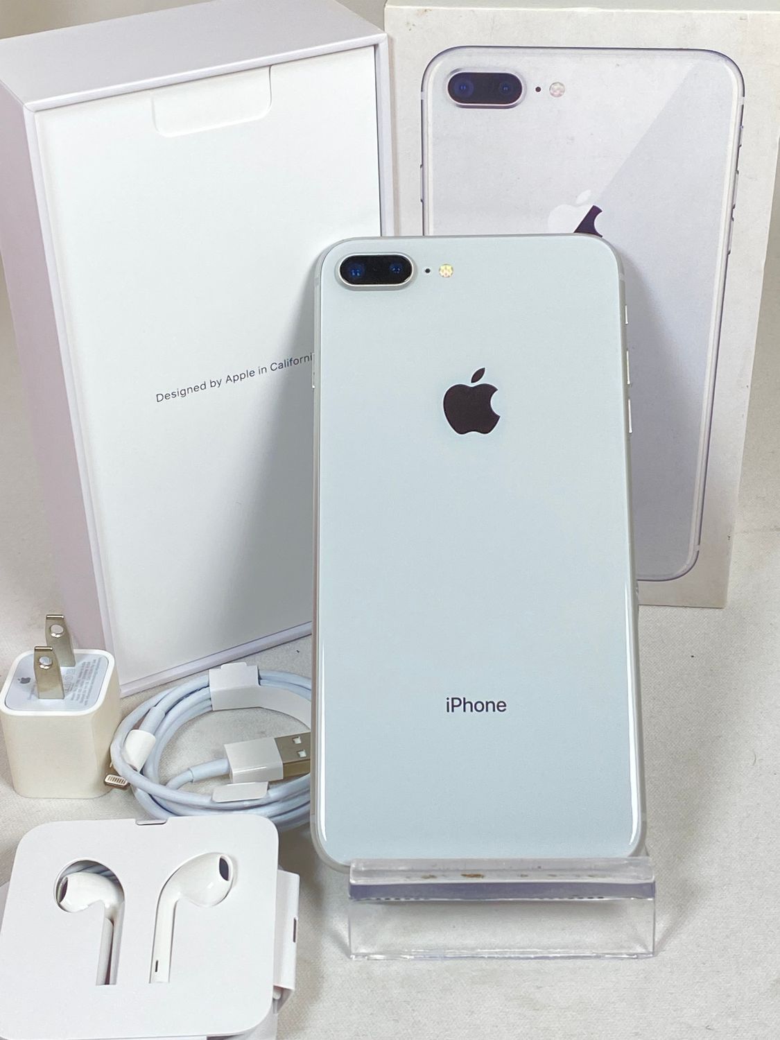iPhone - iphone 8 plus シルバー　256gb　美品　ケース付き Apple iPhone 8 Plus 256GB シルバー 付属品あり