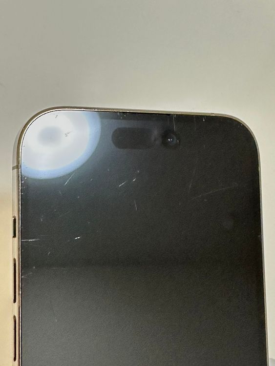 ���Хåƥ꡼85% SIM�ե꡼ iPhone14Pro 128GB �������