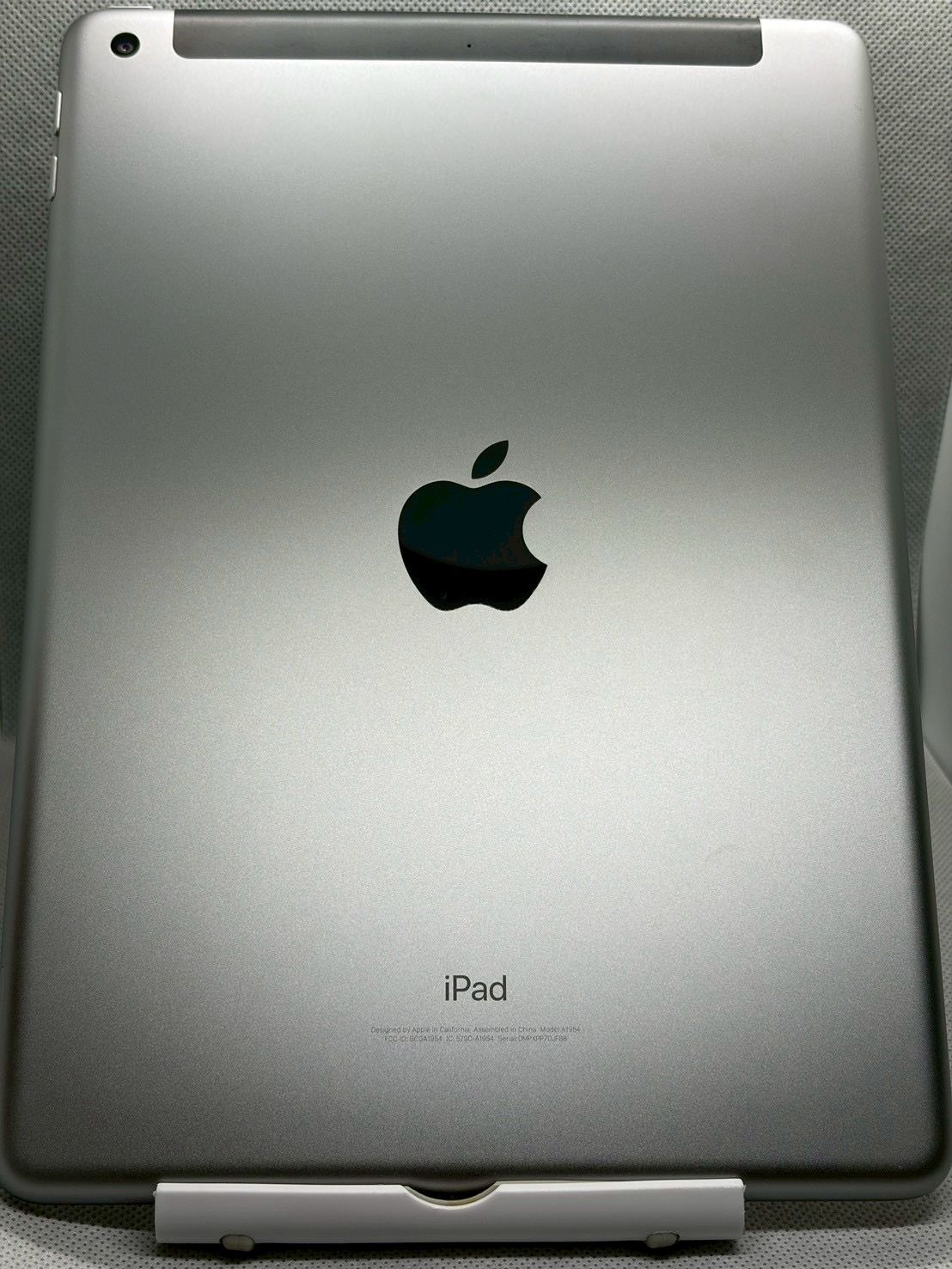 ムスビー｜○SIMフリー iPad 第6世代 32GB グレー【iPad(第6世代