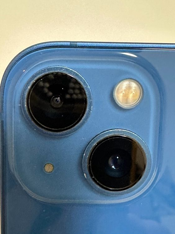 ���Хåƥ꡼88% Ķ���� SIM�ե꡼ iPhone13 128GB �֥롼