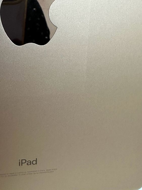 ������ �Хåƥ꡼97% iPad ��6���� 128GB ������� SoftBank