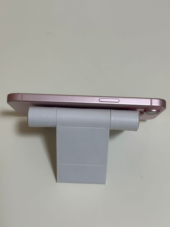 ������ �Хåƥ꡼88% SIM�ե꡼ iPhone15 128GB �ԥ�
