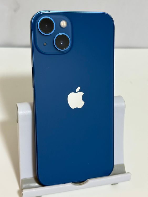 ���Хåƥ꡼81% SIM�ե꡼ iPhone13 128GB �֥롼