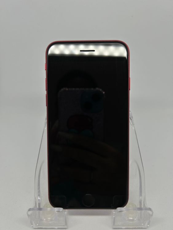 ������ SIM�ե꡼ iPhoneSE��3����  64GB ��å� ����̵��