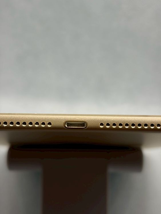 ���Хåƥ꡼98% Ķ���� SIM�ե꡼ iPad mini 4 32GB �������