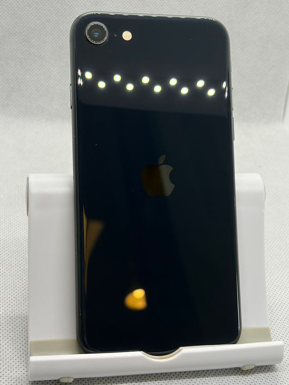 ��SIM�ե꡼ iPhoneSE ��3���� 128GB �ߥåɥʥ��� �Хåƥ꡼83%
