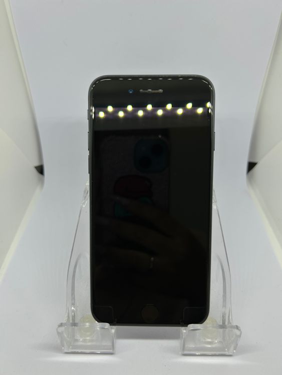 ��SIM�ե꡼ iPhoneSE��3����  128GB �ߥåɥʥ���