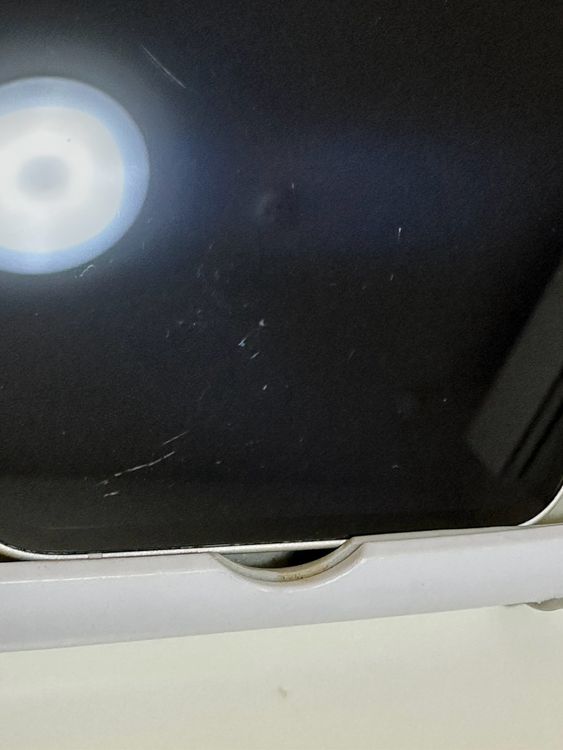 ���Хåƥ꡼82% SIM�ե꡼ iPhone14 128GB �������饤��
