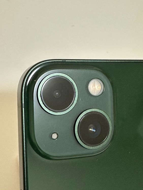 ���Хåƥ꡼82% SIM�ե꡼ iPhone13 128GB ���꡼��