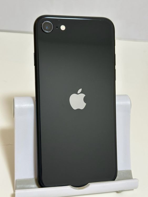 ���Хåƥ꡼83% SIM�ե꡼ iPhoneSE ��3���� 64GB �ߥåɥʥ���