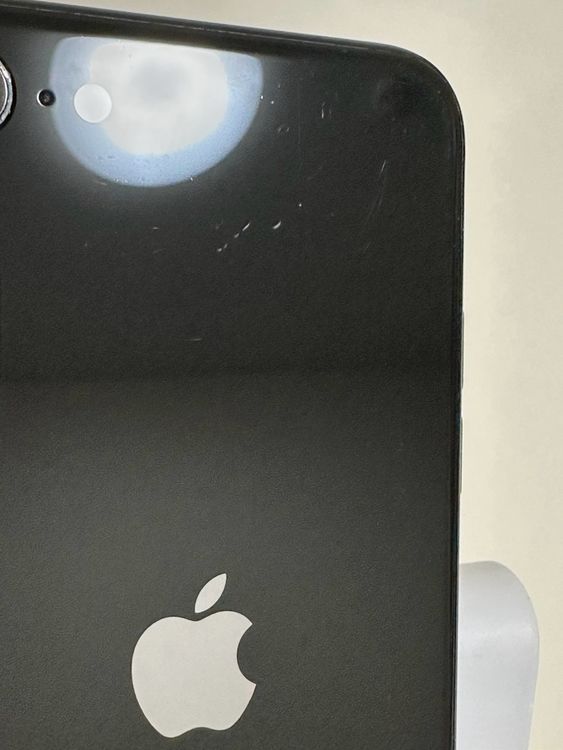 ���Хåƥ꡼80% SIM�ե꡼ iPhoneSE ��2���� 64GB �֥�å�