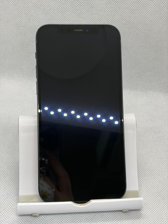 ���Хåƥ꡼85% ���� SIM�ե꡼ iPhone12 64GB �֥�å�