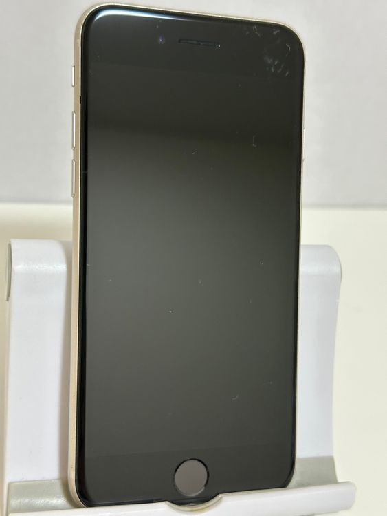 ���Хåƥ꡼89% SIM�ե꡼ iPhoneSE ��3���� 64GB �������饤��