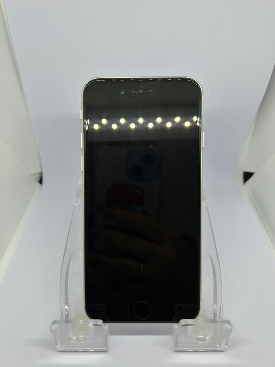 ��SIM�ե꡼ iPhoneSE��3����  64GB �������饤�� �Хåƥ꡼74%