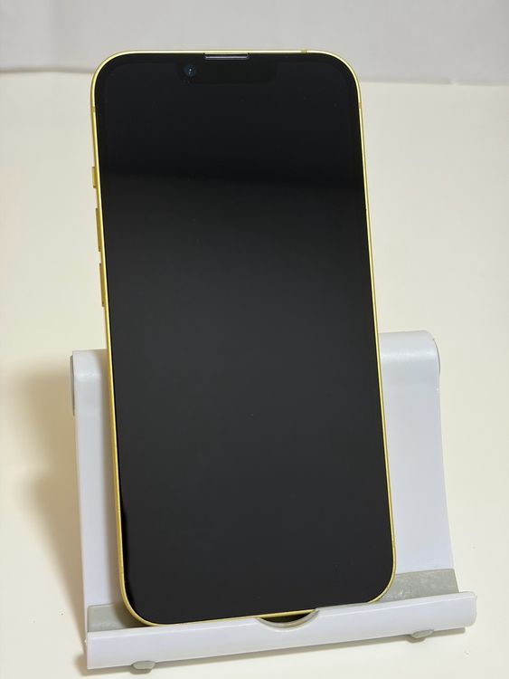 ���Хåƥ꡼81% SIM�ե꡼ iPhone14 128GB ��������