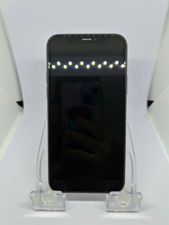 ��SIM�ե꡼ iPhone11Pro  256GB �ߥåɥʥ��ȥ��꡼��