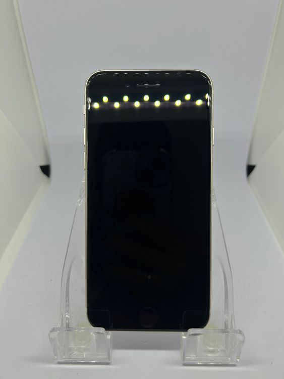 ��SIM�ե꡼ iPhoneSE��3����  64GB �������饤�� �Хåƥ꡼77%