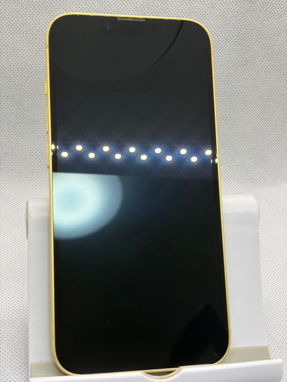 ���Хåƥ꡼83% SIM�ե꡼ iPhone14 128GB ��������