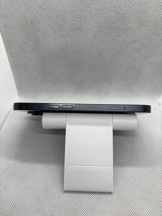 ���ϥԥͥ��ͥå� SIM�ե꡼ iPhone14 128GB �ߥåɥʥ��� �Хåƥ꡼84%