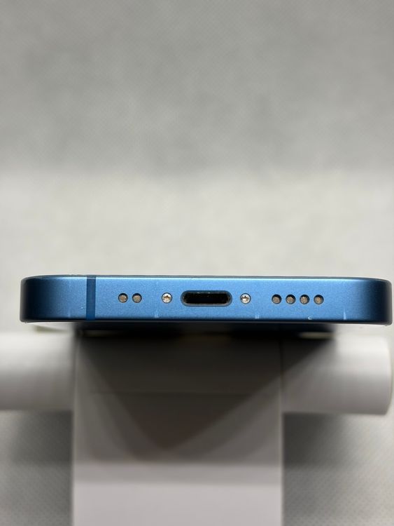 ��SIM�ե꡼ iPhone13mini 256GB �֥롼 �Хåƥ꡼82%